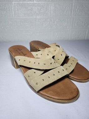 Mila Paoli Women's Studded Criss Cross Block Heel Sandals Tan Bohemian Size 7.5